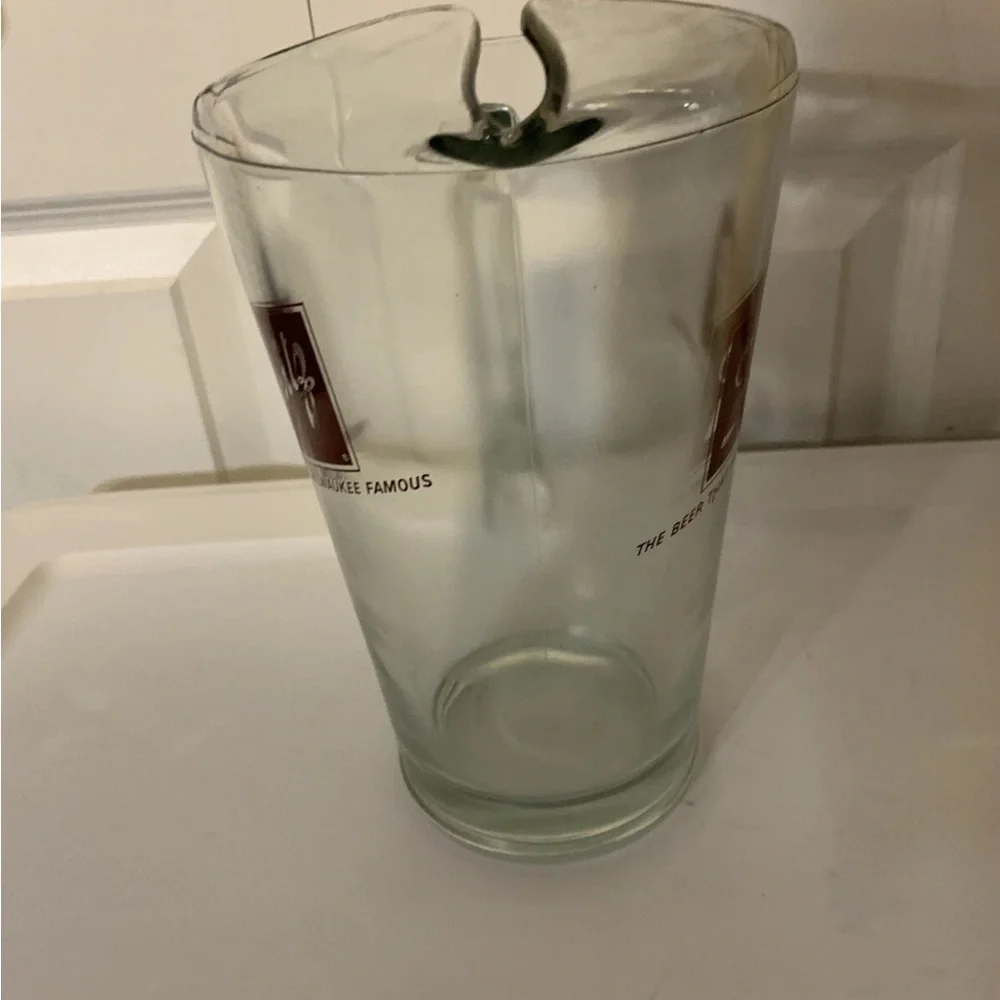Vtg Schlitz Glass Beer Pitcher‎ - Clear the beer that made Milwaukee famous
